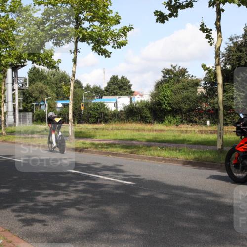 10.08.2025 - GEWOBA Citytriathlon Bremen Yannick Fuchs http://msf.ph/oto/8546779 10.08.2025 10:43:03 Radfahren 51, 149, 415, 438 meine-sportfotos.de