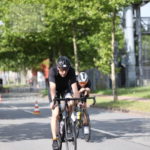 10.08.2025 - GEWOBA Citytriathlon Bremen Yannick Fuchs http://msf.ph/oto/8546968 10.08.2025 12:09:11 Radfahren 727, 731, 779, 837, 871, 890, 896 meine-sportfotos.de