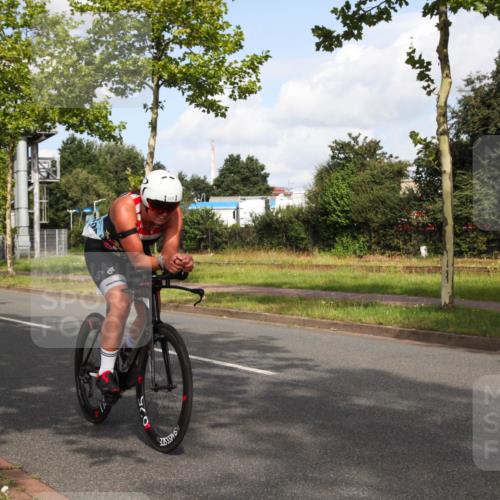 10.08.2025 - GEWOBA Citytriathlon Bremen Yannick Fuchs http://msf.ph/oto/8546987 10.08.2025 10:49:11 Radfahren 81, 105, 151, 213, 245, 387, 407, 420, 430 meine-sportfotos.de