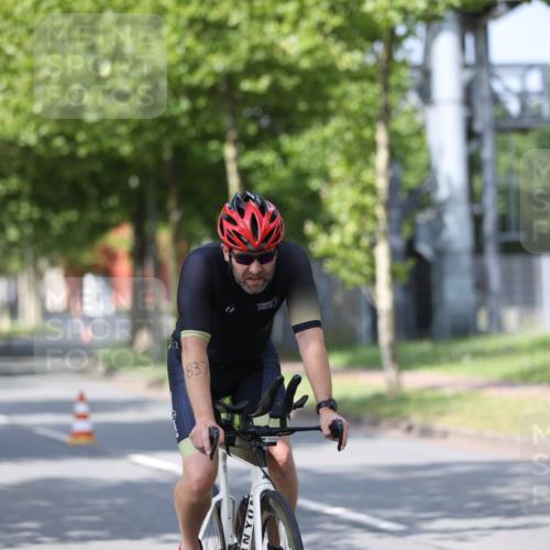 10.08.2025 - GEWOBA Citytriathlon Bremen Yannick Fuchs http://msf.ph/oto/8547035 10.08.2025 12:09:20 Radfahren 611, 633, 731, 779, 814, 837, 871, 880, 890, 896 meine-sportfotos.de