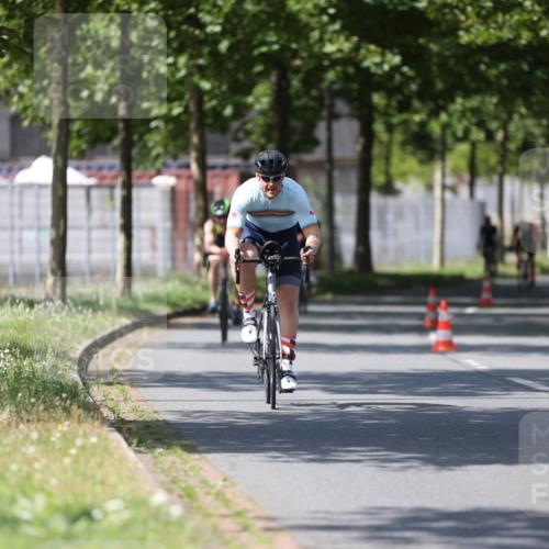 10.08.2025 - GEWOBA Citytriathlon Bremen Yannick Fuchs http://msf.ph/oto/8547056 10.08.2025 13:03:48 Radfahren 574, 676, 685, 753, 812, 823, 908, 925, 965, 1007 meine-sportfotos.de