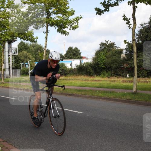 10.08.2025 - GEWOBA Citytriathlon Bremen Yannick Fuchs http://msf.ph/oto/8547071 10.08.2025 10:50:22 Radfahren 97, 161, 389, 406, 409, 426, 428 meine-sportfotos.de