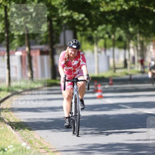 10.08.2025 - GEWOBA Citytriathlon Bremen Yannick Fuchs http://msf.ph/oto/8547577 10.08.2025 13:06:11 Radfahren 682, 741, 767, 918, 948, 962, 1026 meine-sportfotos.de