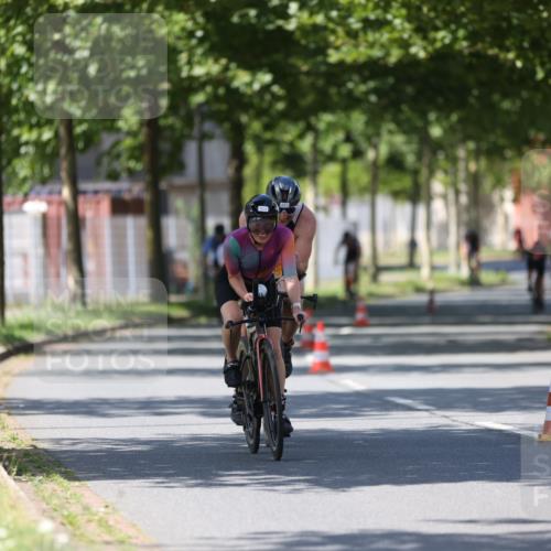10.08.2025 - GEWOBA Citytriathlon Bremen Yannick Fuchs http://msf.ph/oto/8547662 10.08.2025 13:06:45 Radfahren 638, 679, 699, 732, 788, 867, 914, 927 meine-sportfotos.de