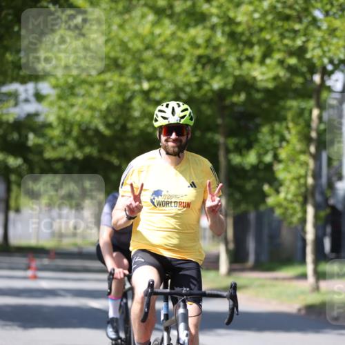 10.08.2025 - GEWOBA Citytriathlon Bremen Yannick Fuchs http://msf.ph/oto/8547755 10.08.2025 13:08:11 Radfahren 626, 643, 666, 687, 689, 792, 838, 852 meine-sportfotos.de