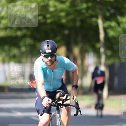 10.08.2025 - GEWOBA Citytriathlon Bremen Yannick Fuchs http://msf.ph/oto/8548111 10.08.2025 12:12:55 Radfahren 640, 675, 745, 767, 771, 884, 885, 960 meine-sportfotos.de