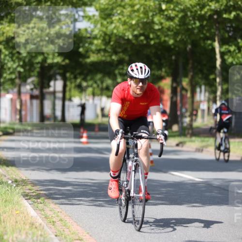 10.08.2025 - GEWOBA Citytriathlon Bremen Yannick Fuchs http://msf.ph/oto/8548194 10.08.2025 12:13:17 Radfahren 760, 774, 1013, 1026 meine-sportfotos.de
