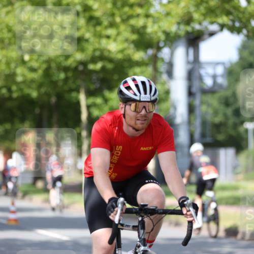 10.08.2025 - GEWOBA Citytriathlon Bremen Yannick Fuchs http://msf.ph/oto/8548198 10.08.2025 12:13:18 Radfahren 760, 774, 1013, 1026 meine-sportfotos.de
