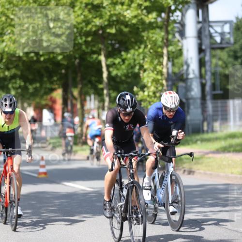 10.08.2025 - GEWOBA Citytriathlon Bremen Yannick Fuchs http://msf.ph/oto/8548240 10.08.2025 12:13:34 Radfahren 552, 612, 649, 664, 770, 774, 776, 823, 916, 1017 meine-sportfotos.de