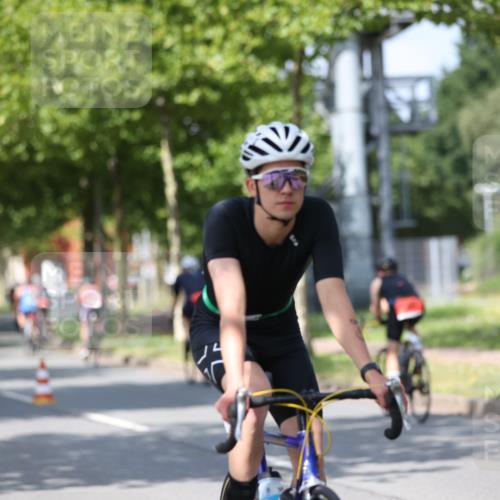 10.08.2025 - GEWOBA Citytriathlon Bremen Yannick Fuchs http://msf.ph/oto/8548256 10.08.2025 12:13:36 Radfahren 552, 612, 621, 649, 664, 770, 774, 776, 823, 916, 1017 meine-sportfotos.de