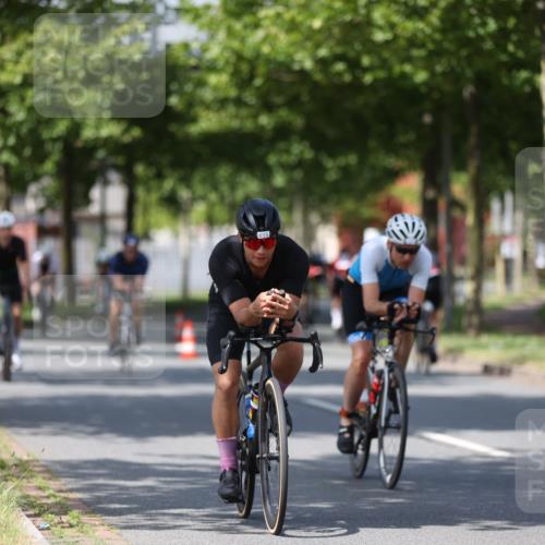 10.08.2025 - GEWOBA Citytriathlon Bremen Yannick Fuchs http://msf.ph/oto/8548471 10.08.2025 12:14:08 Radfahren 587, 590, 615, 616, 630, 689, 733, 788, 793, 801, 863, 873, 950, 951, 1030 meine-sportfotos.de