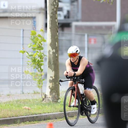 10.08.2025 - GEWOBA Citytriathlon Bremen Yannick Fuchs http://msf.ph/oto/8548508 10.08.2025 13:15:26 Radfahren 636, 736, 749, 758, 765, 940, 969 meine-sportfotos.de