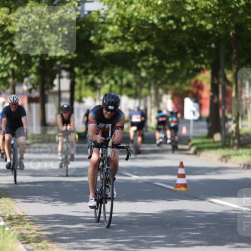 10.08.2025 - GEWOBA Citytriathlon Bremen Yannick Fuchs http://msf.ph/oto/8548546 10.08.2025 12:14:25 Radfahren 616, 630, 655, 681, 708, 735, 738, 788, 793, 801, 806, 888, 1030 meine-sportfotos.de