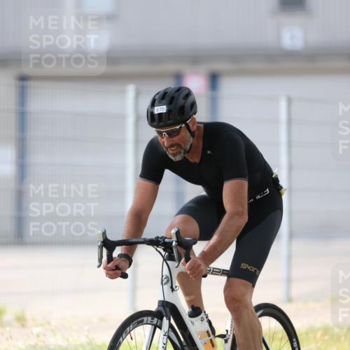 10.08.2025 - GEWOBA Citytriathlon Bremen Yannick Fuchs http://msf.ph/oto/8548728 10.08.2025 13:17:04 Radfahren 602, 720, 802, 870, 921 meine-sportfotos.de