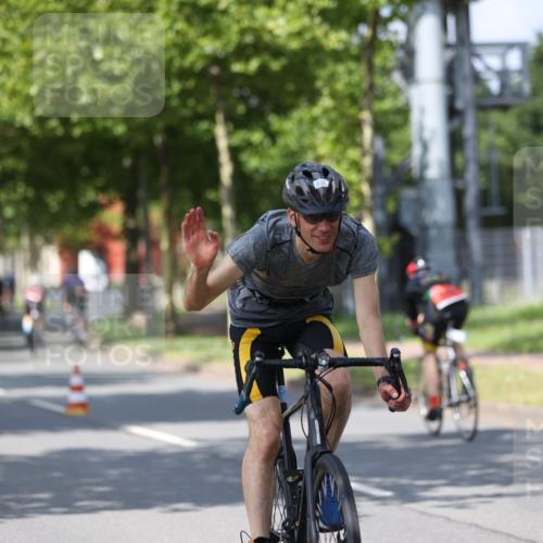 10.08.2025 - GEWOBA Citytriathlon Bremen Yannick Fuchs http://msf.ph/oto/8548742 10.08.2025 12:14:59 Radfahren 551, 564, 627, 635, 657, 753, 826, 852, 857, 895, 897, 959, 1011, 1020 meine-sportfotos.de