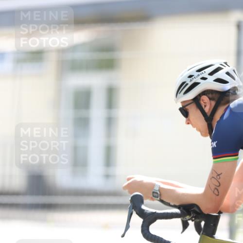 10.08.2025 - GEWOBA Citytriathlon Bremen Yannick Fuchs http://msf.ph/oto/8548747 10.08.2025 13:17:08 Radfahren 602, 720, 802, 870, 910, 921 meine-sportfotos.de