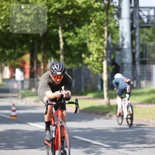 10.08.2025 - GEWOBA Citytriathlon Bremen Yannick Fuchs http://msf.ph/oto/8548865 10.08.2025 12:15:23 Radfahren 564, 591, 643, 834, 852, 858, 876, 947 meine-sportfotos.de