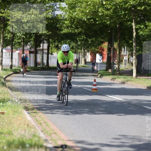 10.08.2025 - GEWOBA Citytriathlon Bremen Yannick Fuchs http://msf.ph/oto/8548883 10.08.2025 12:15:29 Radfahren 591, 641, 643, 834, 858, 876 meine-sportfotos.de