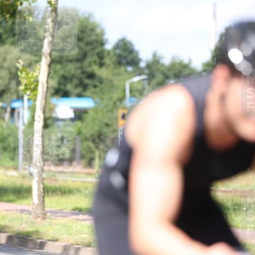 10.08.2025 - GEWOBA Citytriathlon Bremen Yannick Fuchs http://msf.ph/oto/8548935 10.08.2025 12:15:40 Radfahren 626, 641, 682, 834, 836, 839, 840, 858, 1016 meine-sportfotos.de