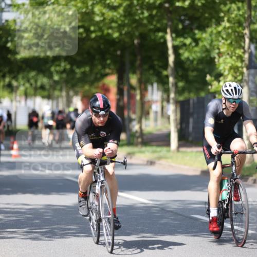 10.08.2025 - GEWOBA Citytriathlon Bremen Yannick Fuchs http://msf.ph/oto/8548965 10.08.2025 12:15:48 Radfahren 600, 626, 641, 682, 686, 707, 715, 824, 836, 839, 840, 859, 891, 1016, 1022 meine-sportfotos.de