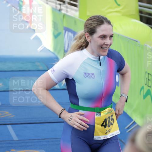 10.08.2025 - GEWOBA Citytriathlon Bremen H.Heesch http://msf.ph/oto/8549056 10.08.2025 11:36:08 Ziel 109, 373, 485 meine-sportfotos.de