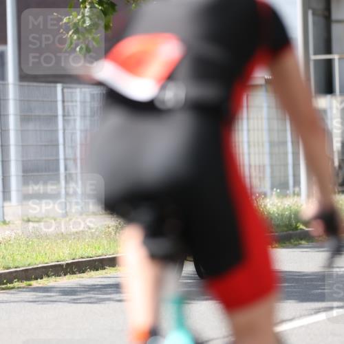 10.08.2025 - GEWOBA Citytriathlon Bremen Yannick Fuchs http://msf.ph/oto/8549066 10.08.2025 13:20:12 Radfahren 848, 944, 949 meine-sportfotos.de