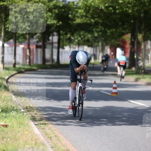 10.08.2025 - GEWOBA Citytriathlon Bremen Yannick Fuchs http://msf.ph/oto/8549073 10.08.2025 12:16:08 Radfahren 600, 654, 686, 707, 824, 891, 1022 meine-sportfotos.de
