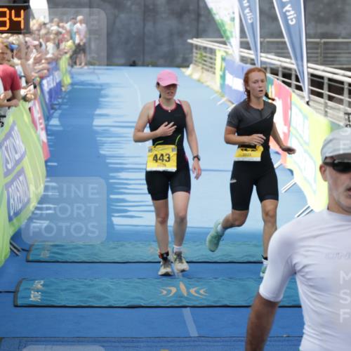 10.08.2025 - GEWOBA Citytriathlon Bremen H.Heesch http://msf.ph/oto/8549084 10.08.2025 11:36:15 Ziel 418, 443, 452 meine-sportfotos.de