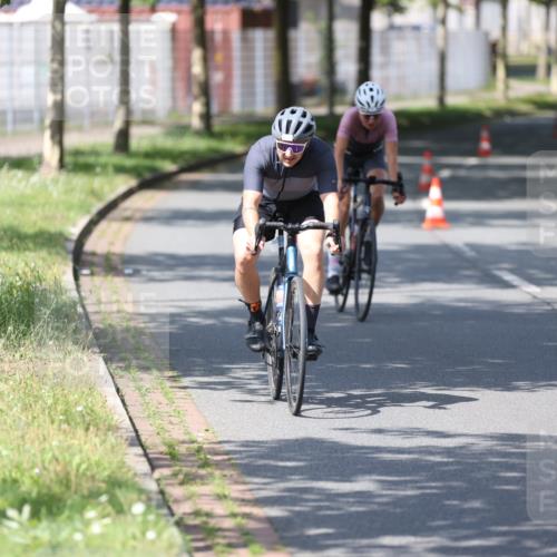 10.08.2025 - GEWOBA Citytriathlon Bremen Yannick Fuchs http://msf.ph/oto/8549124 10.08.2025 12:17:28 Radfahren 671, 766, 856, 912 meine-sportfotos.de