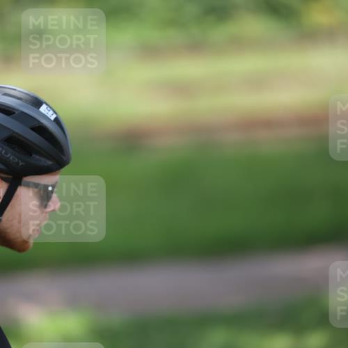 10.08.2025 - GEWOBA Citytriathlon Bremen Yannick Fuchs http://msf.ph/oto/8549130 10.08.2025 13:21:48 Radfahren 652, 663, 1001 meine-sportfotos.de