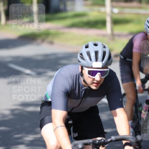 10.08.2025 - GEWOBA Citytriathlon Bremen Yannick Fuchs http://msf.ph/oto/8549144 10.08.2025 12:17:30 Radfahren 671, 766, 856, 912 meine-sportfotos.de