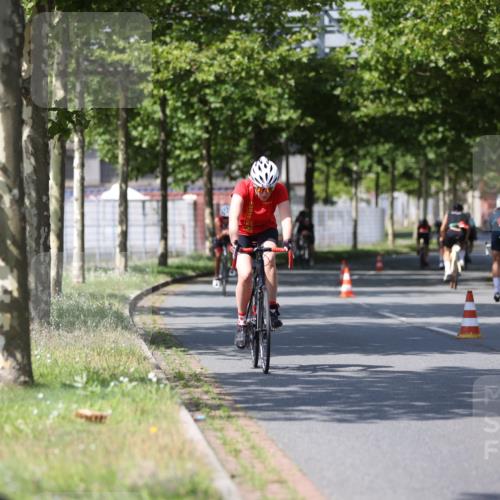 10.08.2025 - GEWOBA Citytriathlon Bremen Yannick Fuchs http://msf.ph/oto/8549177 10.08.2025 12:17:46 Radfahren 560, 566, 741, 765, 766, 933, 1025 meine-sportfotos.de