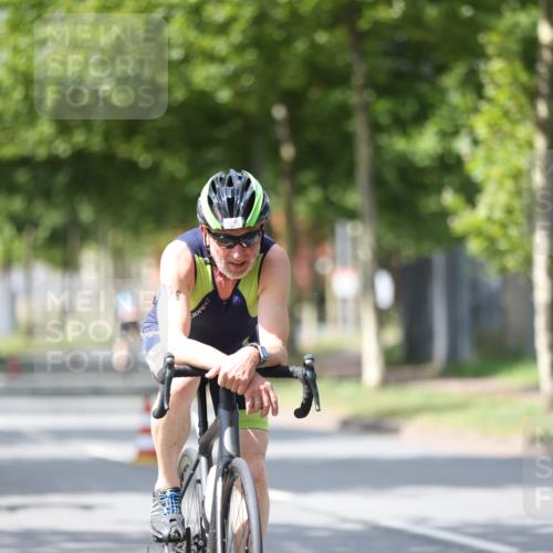 10.08.2025 - GEWOBA Citytriathlon Bremen Yannick Fuchs http://msf.ph/oto/8549194 10.08.2025 13:23:23 Radfahren 908, 925, 939, 945, 946, 954 meine-sportfotos.de