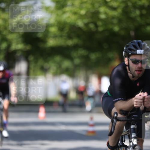 10.08.2025 - GEWOBA Citytriathlon Bremen Yannick Fuchs http://msf.ph/oto/8549219 10.08.2025 12:17:52 Radfahren 560, 566, 741, 765, 867, 933, 1025 meine-sportfotos.de