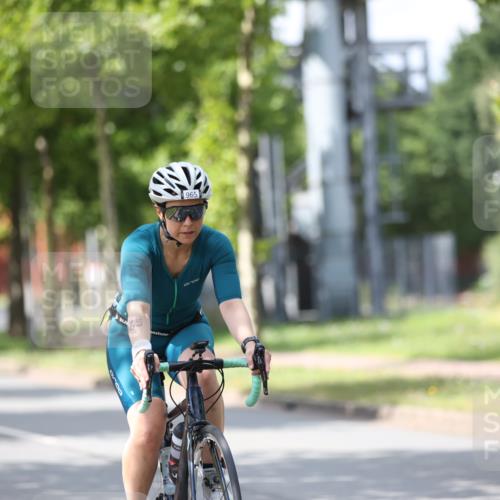 10.08.2025 - GEWOBA Citytriathlon Bremen Yannick Fuchs http://msf.ph/oto/8549271 10.08.2025 13:23:54 Radfahren 930, 965, 972 meine-sportfotos.de