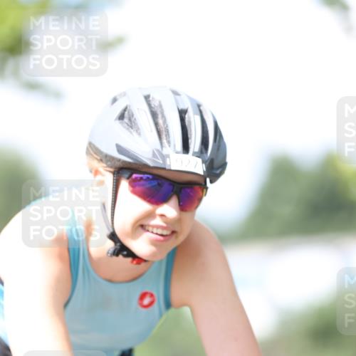 10.08.2025 - GEWOBA Citytriathlon Bremen Yannick Fuchs http://msf.ph/oto/8549378 10.08.2025 13:25:35 Radfahren 927 meine-sportfotos.de