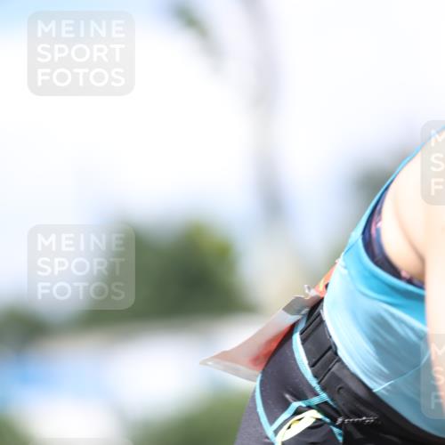 10.08.2025 - GEWOBA Citytriathlon Bremen Yannick Fuchs http://msf.ph/oto/8549379 10.08.2025 13:25:35 Radfahren 927 meine-sportfotos.de
