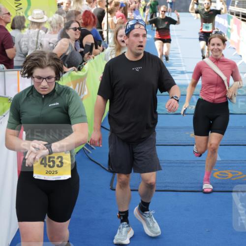 10.08.2025 - GEWOBA Citytriathlon Bremen H.Heesch http://msf.ph/oto/8549397 10.08.2025 11:37:57 Ziel 89, 141, 237, 453, 466 meine-sportfotos.de