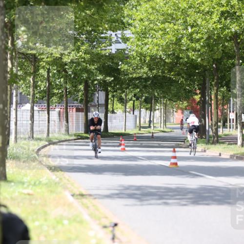 10.08.2025 - GEWOBA Citytriathlon Bremen Yannick Fuchs http://msf.ph/oto/8549399 10.08.2025 13:26:27 Radfahren 918, 948, 962 meine-sportfotos.de