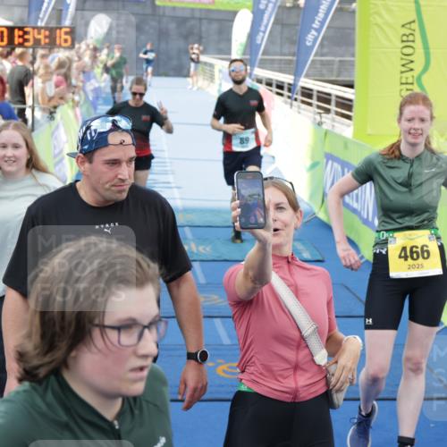 10.08.2025 - GEWOBA Citytriathlon Bremen H.Heesch http://msf.ph/oto/8549422 10.08.2025 11:37:58 Ziel 89, 141, 237, 453, 466 meine-sportfotos.de