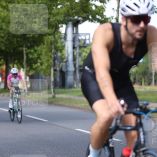 10.08.2025 - GEWOBA Citytriathlon Bremen Yannick Fuchs http://msf.ph/oto/8549461 10.08.2025 12:18:38 Radfahren 584, 637, 642, 652, 678, 680, 759, 763, 781, 855, 919, 1015, 1018, 1029 meine-sportfotos.de