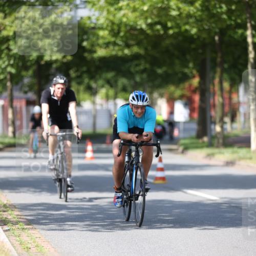 10.08.2025 - GEWOBA Citytriathlon Bremen Yannick Fuchs http://msf.ph/oto/8549511 10.08.2025 12:18:54 Radfahren 556, 642, 652, 789, 790, 825, 853, 978, 982, 1015, 1018 meine-sportfotos.de