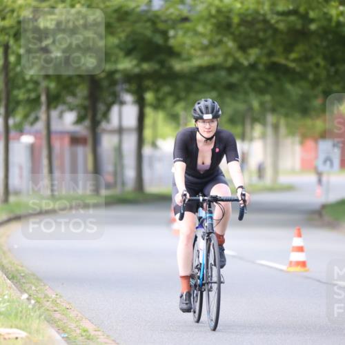 10.08.2025 - GEWOBA Citytriathlon Bremen Yannick Fuchs http://msf.ph/oto/8549534 10.08.2025 13:28:02 Radfahren 746, 941 meine-sportfotos.de