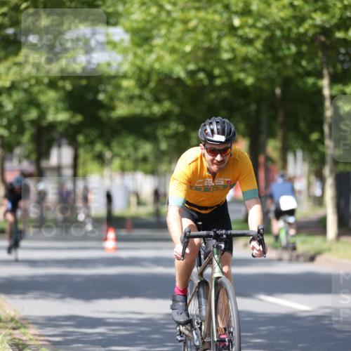 10.08.2025 - GEWOBA Citytriathlon Bremen Yannick Fuchs http://msf.ph/oto/8549710 10.08.2025 12:20:00 Radfahren 639, 719, 739, 764, 782, 784, 841, 844, 920, 1027 meine-sportfotos.de