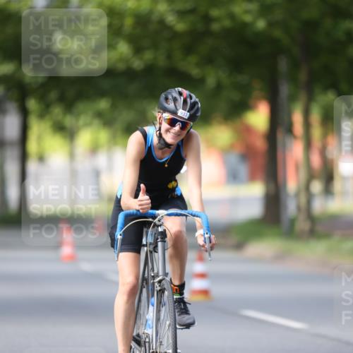 10.08.2025 - GEWOBA Citytriathlon Bremen Yannick Fuchs http://msf.ph/oto/8549746 10.08.2025 13:32:38 Radfahren 937 meine-sportfotos.de