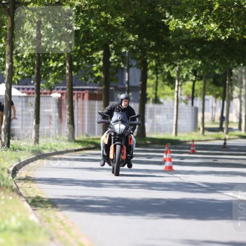 10.08.2025 - GEWOBA Citytriathlon Bremen Yannick Fuchs http://msf.ph/oto/8549787 10.08.2025 14:05:32 Radfahren 11 meine-sportfotos.de