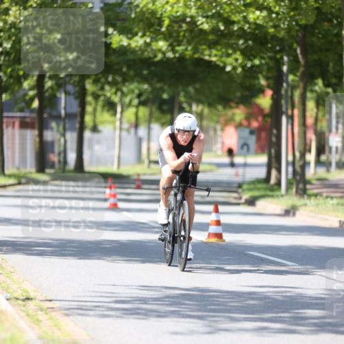 10.08.2025 - GEWOBA Citytriathlon Bremen Yannick Fuchs http://msf.ph/oto/8549865 10.08.2025 14:08:58 Radfahren 165 meine-sportfotos.de