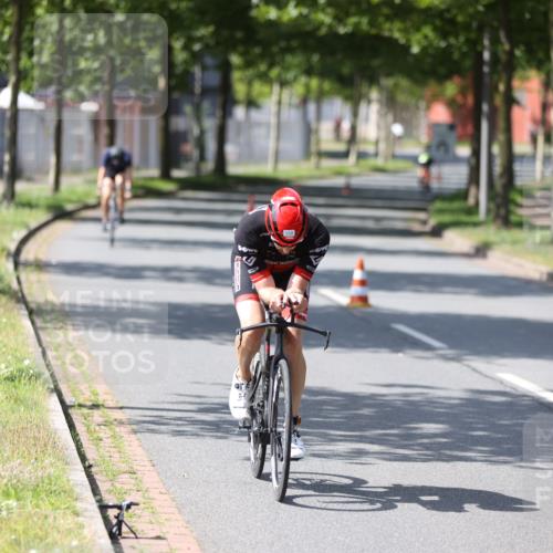 10.08.2025 - GEWOBA Citytriathlon Bremen Yannick Fuchs http://msf.ph/oto/8550004 10.08.2025 14:11:57 Radfahren 12, 156, 168 meine-sportfotos.de