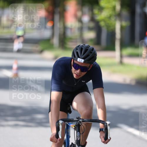 10.08.2025 - GEWOBA Citytriathlon Bremen Yannick Fuchs http://msf.ph/oto/8550035 10.08.2025 14:12:01 Radfahren 12, 156, 168, 172 meine-sportfotos.de