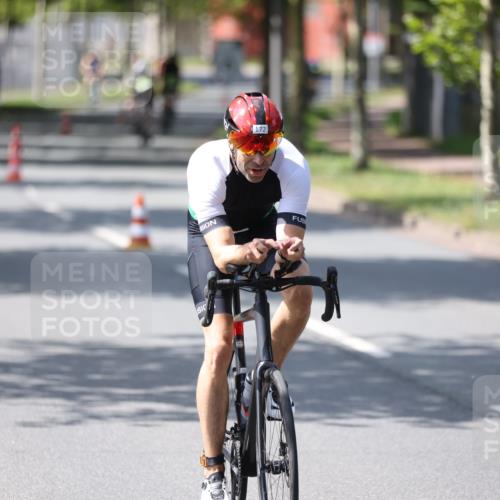 10.08.2025 - GEWOBA Citytriathlon Bremen Yannick Fuchs http://msf.ph/oto/8550055 10.08.2025 14:12:12 Radfahren 10, 12, 27, 42, 172 meine-sportfotos.de
